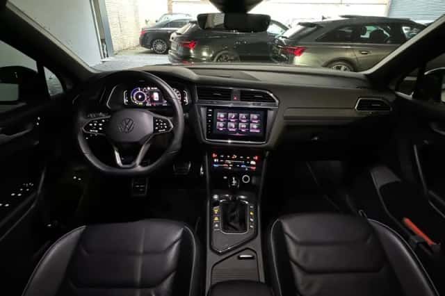 Volkswagen Tiguan (2022) thumbnail 4