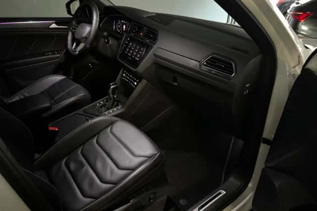 Volkswagen Tiguan (2022) thumbnail 36