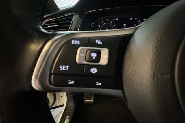 Volkswagen Tiguan (2019) thumbnail 14