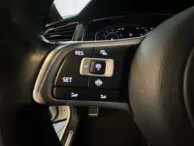 Volkswagen Tiguan (2019) thumbnail 14