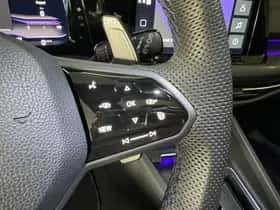 Volkswagen Golf (2022) thumbnail 16