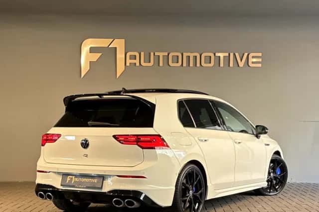 Volkswagen Golf (2022) thumbnail 3