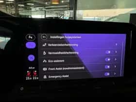 Volkswagen Golf (2022) thumbnail 27