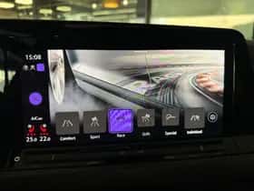 Volkswagen Golf (2022) thumbnail 29