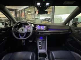 Volkswagen Golf (2022) thumbnail 4