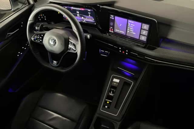Volkswagen Golf (2022) thumbnail 32