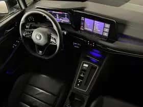Volkswagen Golf (2022) thumbnail 32