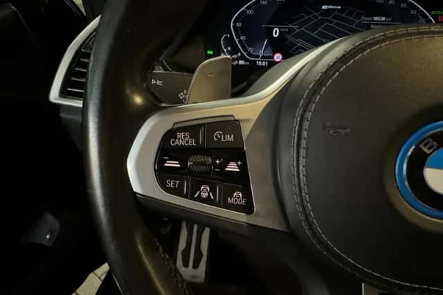 BMW X5 (2022) thumbnail 17
