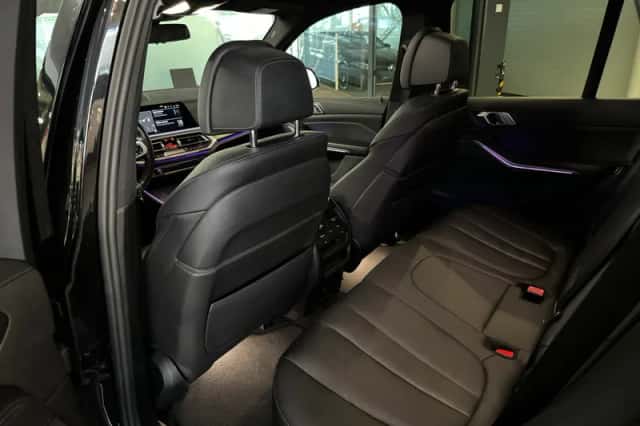 BMW X5 (2022) thumbnail 24