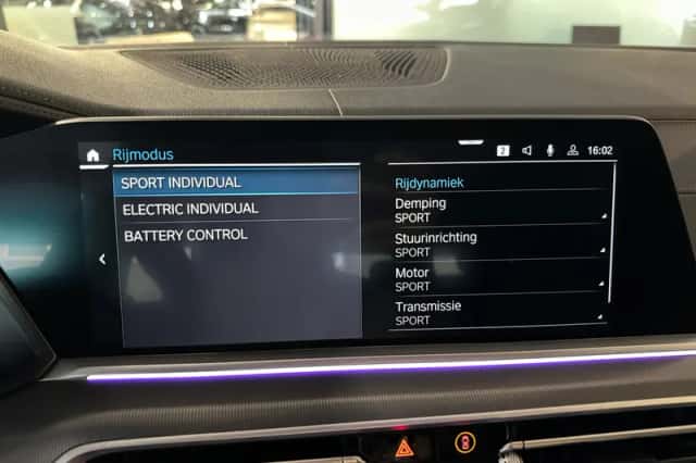 BMW X5 (2022) thumbnail 35