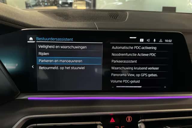 BMW X5 (2022) thumbnail 37