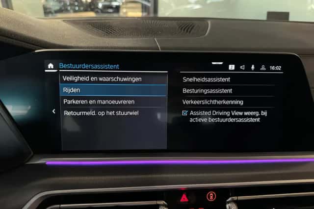 BMW X5 (2022) thumbnail 38