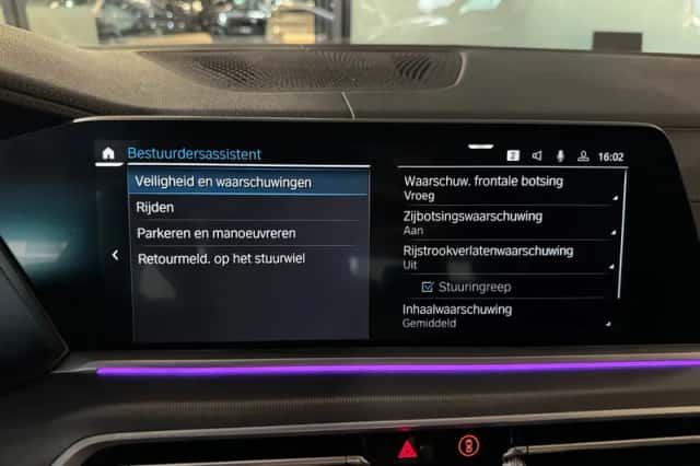BMW X5 (2022) thumbnail 39