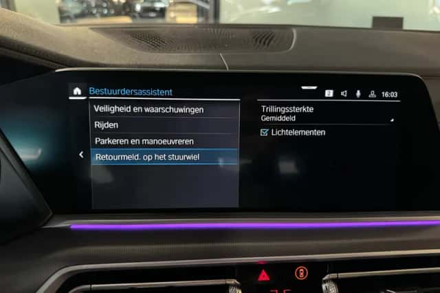 BMW X5 (2022) thumbnail 41