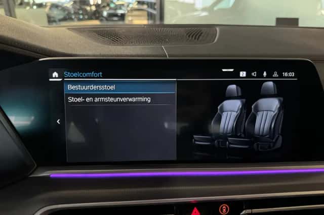 BMW X5 (2022) thumbnail 42