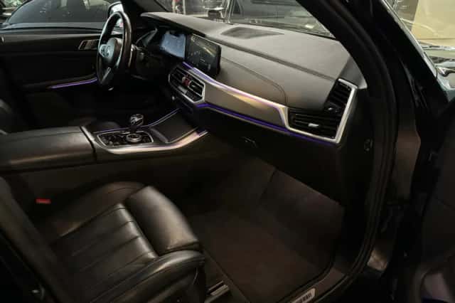 BMW X5 (2022) thumbnail 48