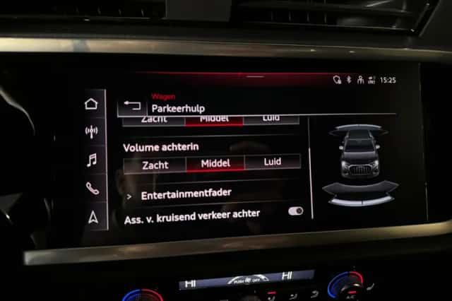 Audi Q3 (2021) thumbnail 25