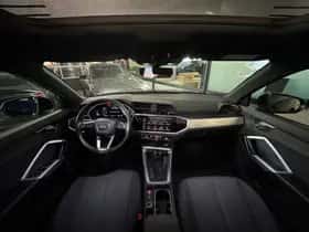 Audi Q3 (2021) thumbnail 4