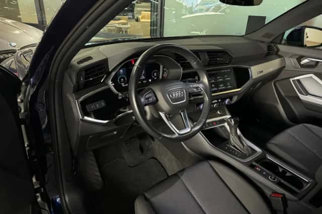 Audi Q3 (2021) thumbnail 5