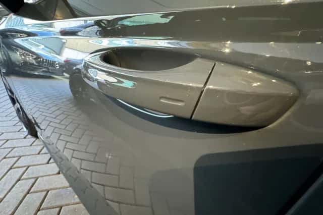 SEAT Leon (2019) thumbnail 18