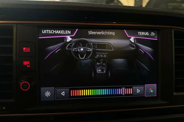 SEAT Leon (2019) thumbnail 23