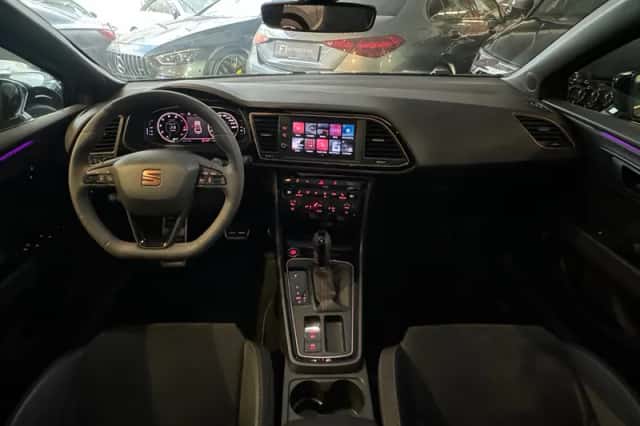 SEAT Leon (2019) thumbnail 4