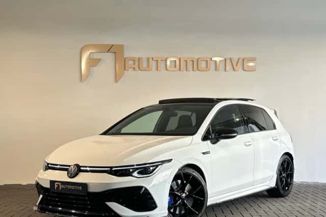 Volkswagen Golf (2021) thumbnail 1
