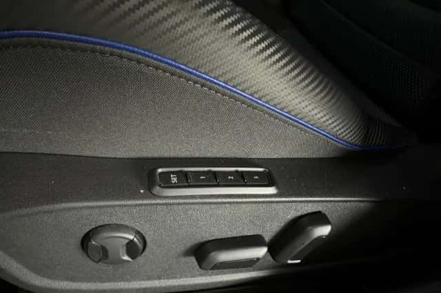 Volkswagen Golf (2021) thumbnail 17