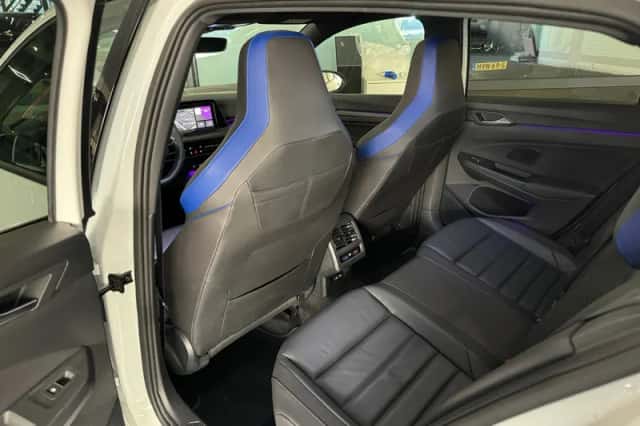 Volkswagen Golf (2021) thumbnail 25