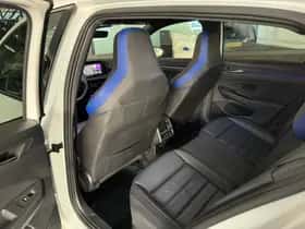 Volkswagen Golf (2021) thumbnail 25