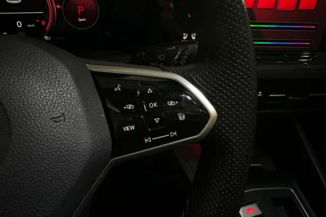 Volkswagen Golf (2021) thumbnail 15