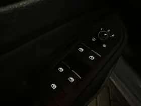 Volkswagen Golf (2021) thumbnail 18