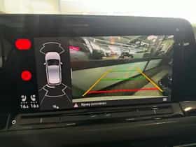 Volkswagen Golf (2021) thumbnail 21
