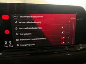 Volkswagen Golf (2021) thumbnail 24