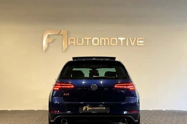 Volkswagen Golf (2017) thumbnail 11