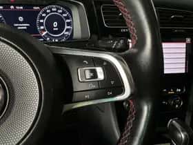 Volkswagen Golf (2017) thumbnail 15
