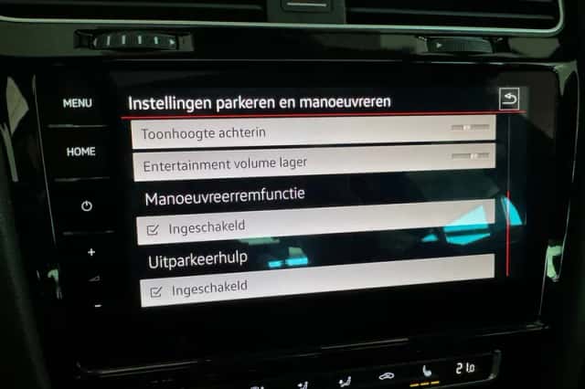 Volkswagen Golf (2017) thumbnail 25