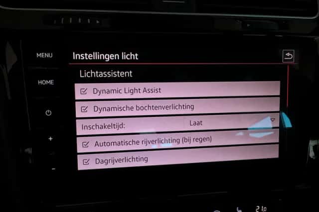 Volkswagen Golf (2017) thumbnail 31