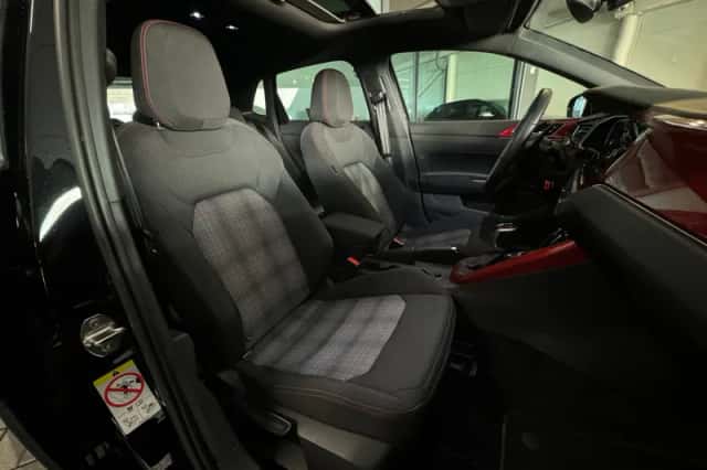 Volkswagen Polo (2023) thumbnail 25