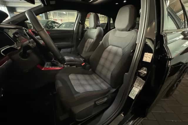 Volkswagen Polo (2023) thumbnail 6