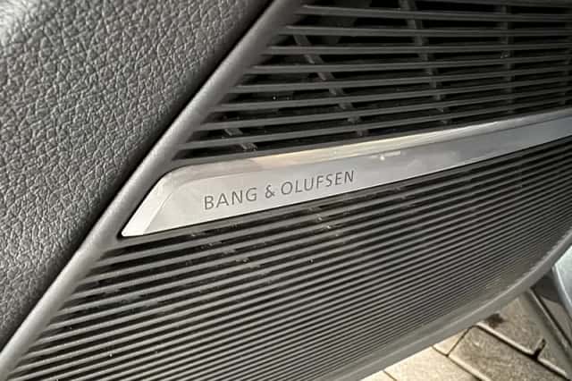 Audi RSQ8 (2024) thumbnail 22
