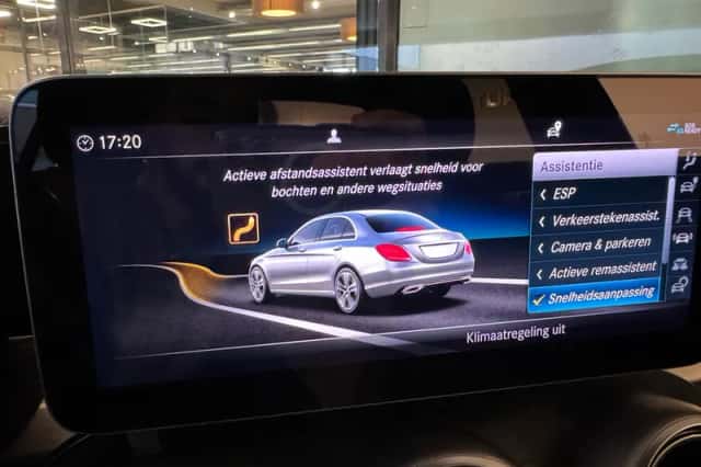 Mercedes-Benz C-Klasse (2021) thumbnail 32