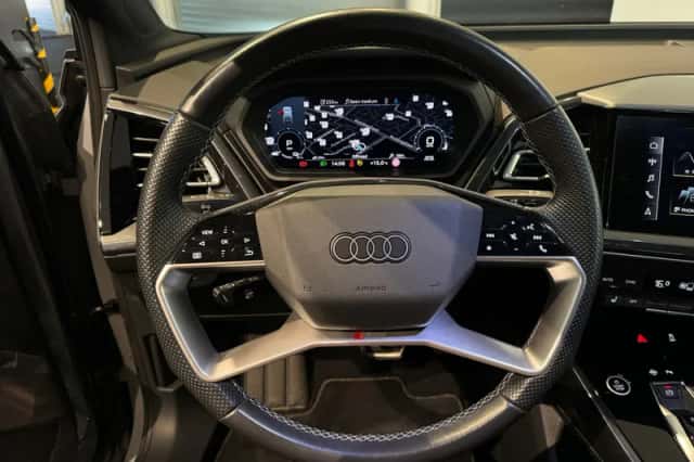 Audi Q4 e-tron (2022) thumbnail 14