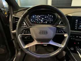 Audi Q4 (2022) thumbnail 14