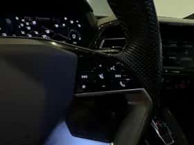 Audi Q4 (2022) thumbnail 15