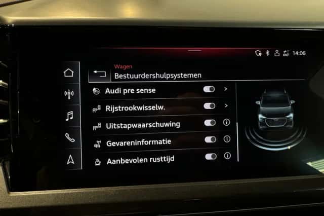 Audi Q4 e-tron (2022) thumbnail 25