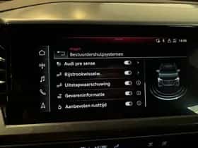 Audi Q4 (2022) thumbnail 25