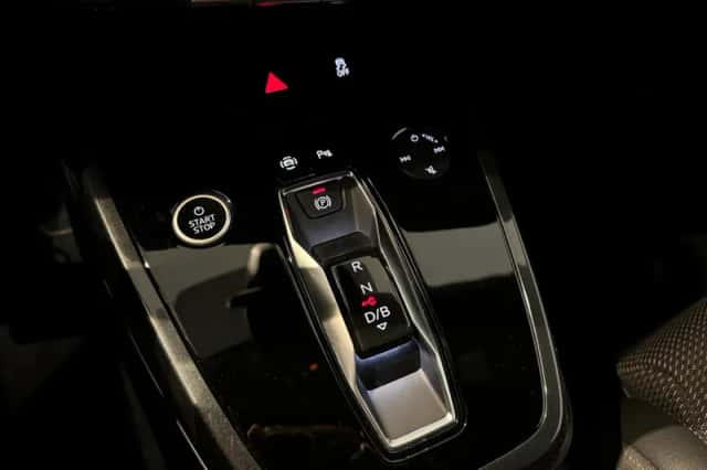 Audi Q4 e-tron (2022) thumbnail 31