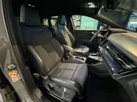 Audi Q4 (2022) thumbnail 35