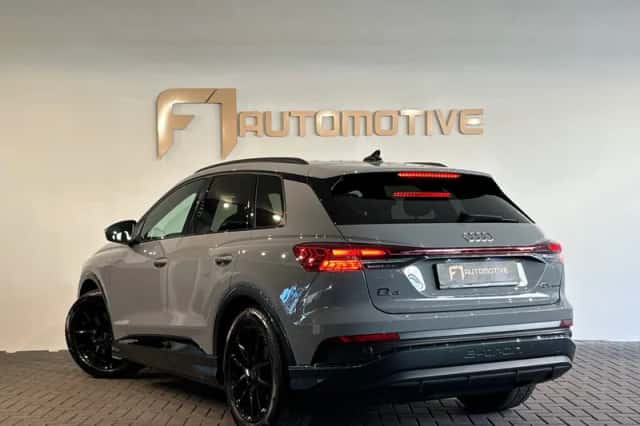 Audi Q4 e-tron (2022) thumbnail 8